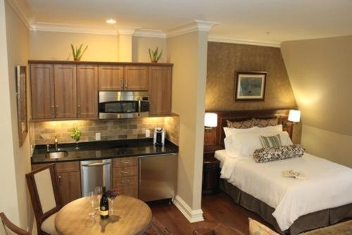 & Conference Center Hotel Norwalk