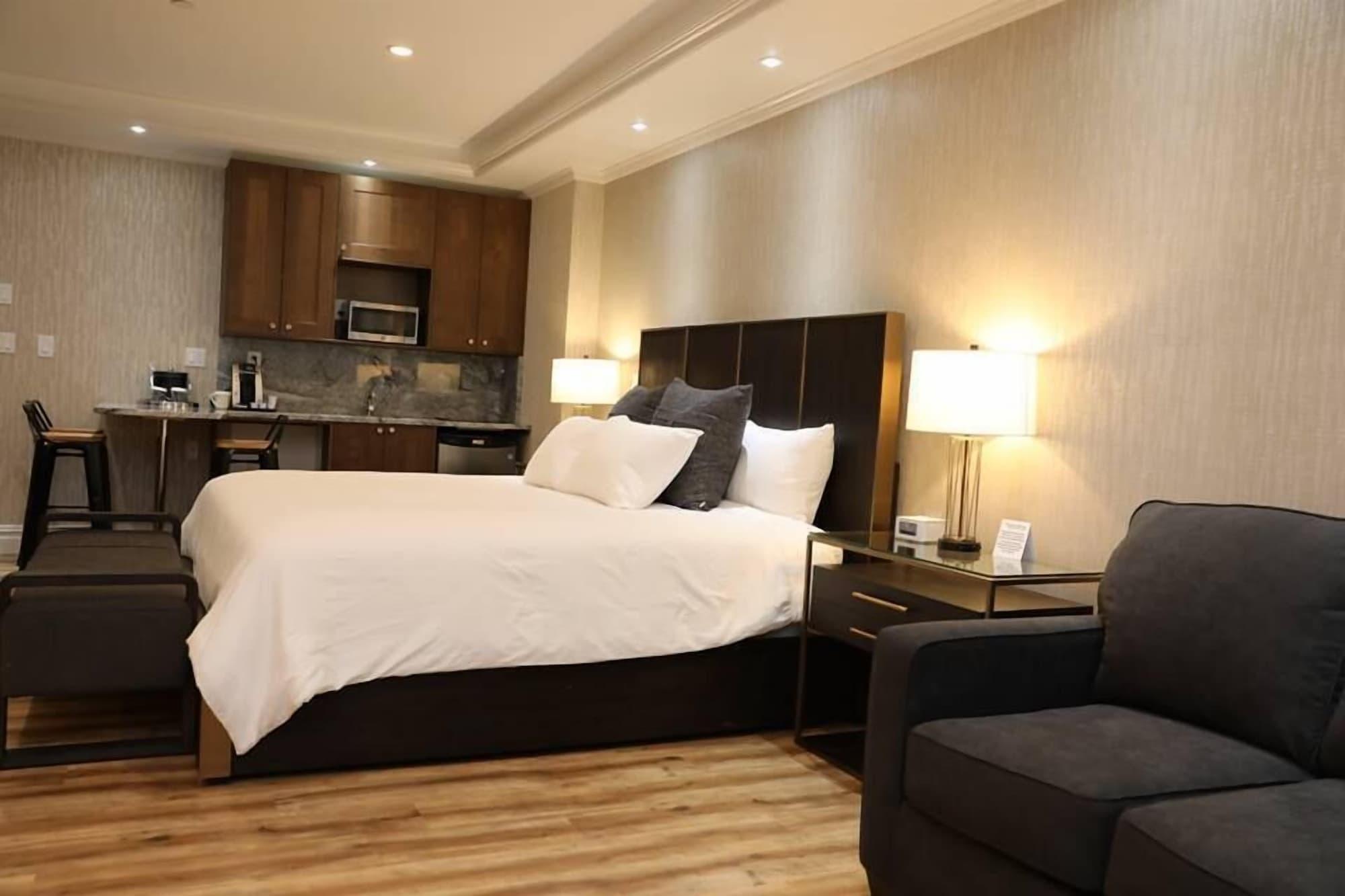 Hotel & Conference Center 3*